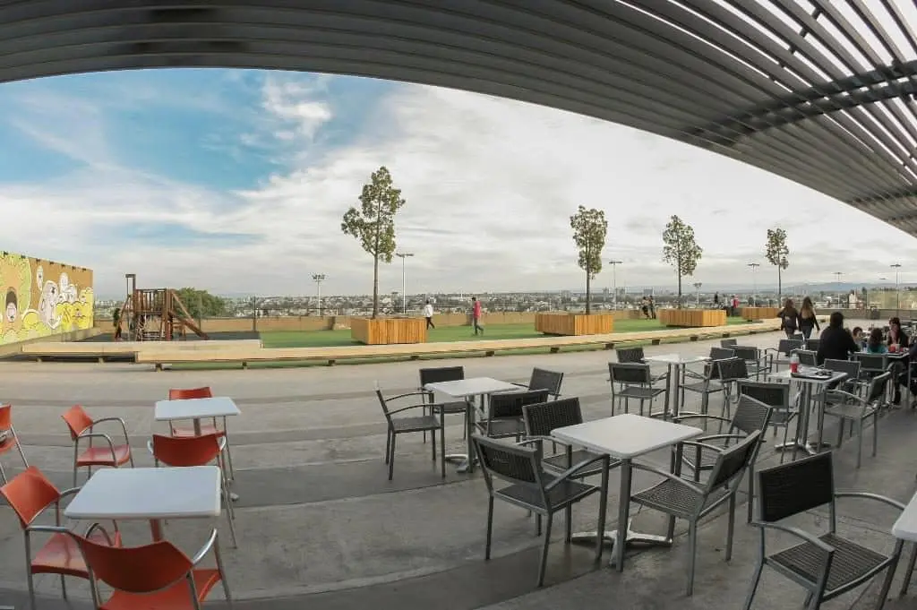 Terraza del patio de comidas del córdoba shopping Terraza del patio de comidas del córdoba shopping