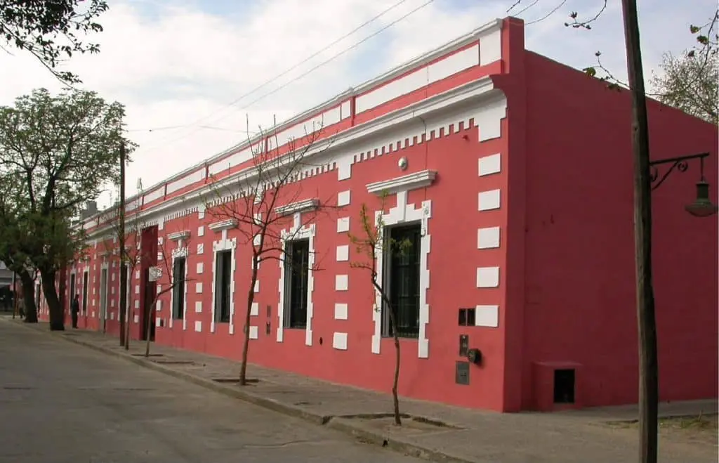 Visitas guiadas gratis en marzo en la ciudad de córdoba. El edificio en ciudad de córdoba ofrece visitas guiadas gratuitas.