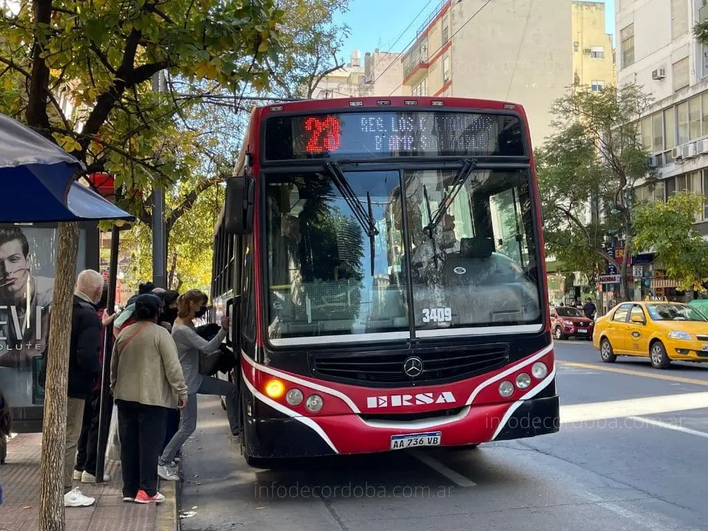 Precio del boleto de colectivo en córdoba Cuánto cuesta el boleto urbano en córdoba, cuál es la tarifa nocturna, boleto educativo, boleto obrero social, aerobus y más.