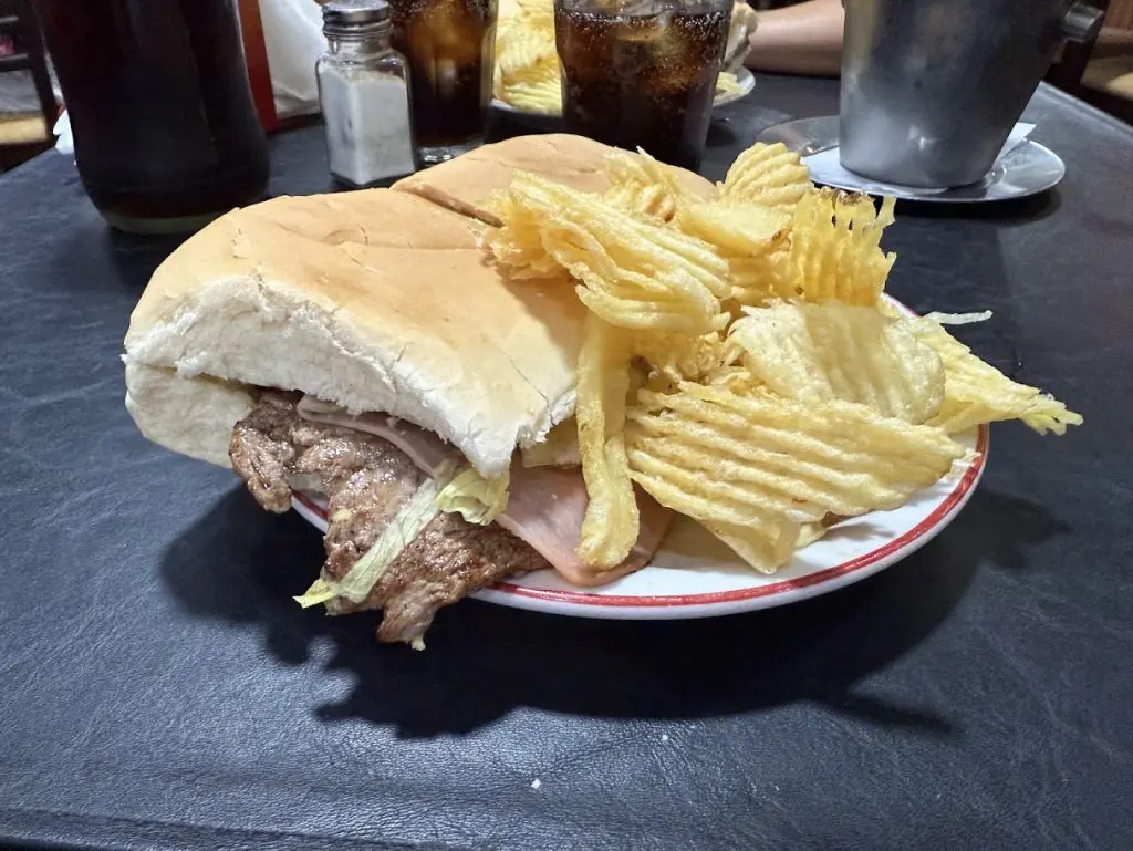 Lomito de 348