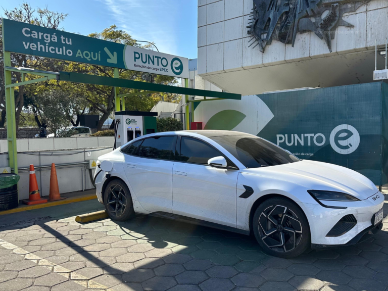 Puntos de carga de vehículos eléctricos de epec